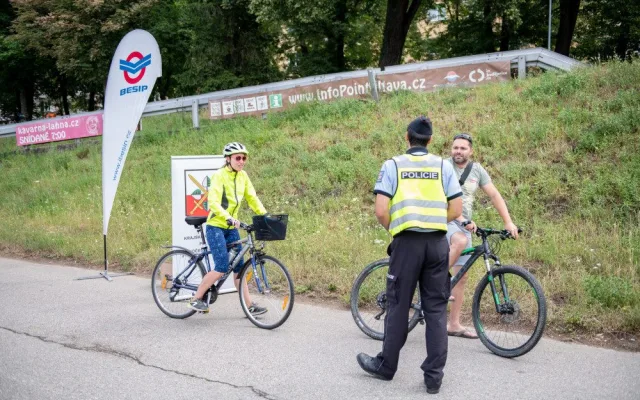 Policisté v Budějcích se dnes zaměřili na cyklisty a jejich bezpečnost