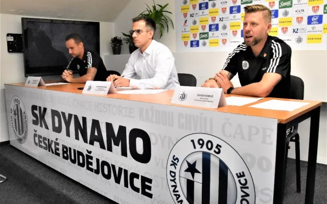 Dynamo vstupuje do ligy. Od hráčů se očekává, že na trávníku nechají srdce