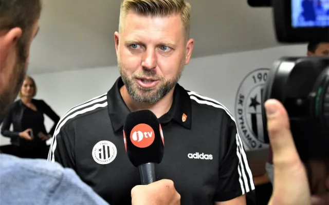 Dynamo vstupuje do ligy. Od hráčů se očekává, že na trávníku nechají srdce