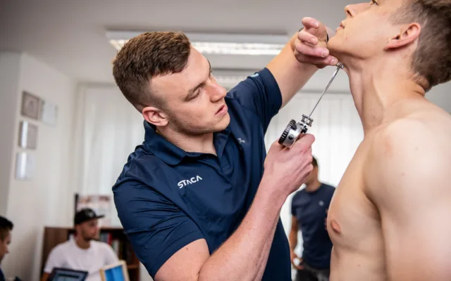 Nerad odmítám lidi, ale den má bohužel jen 24 hodin, říká budějcký trenér Dominik Kodras