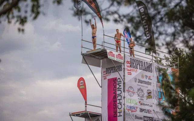 Budějckého bazénu bychom si měli vážit, říká exrémní skokan Bílý před Highjumpem