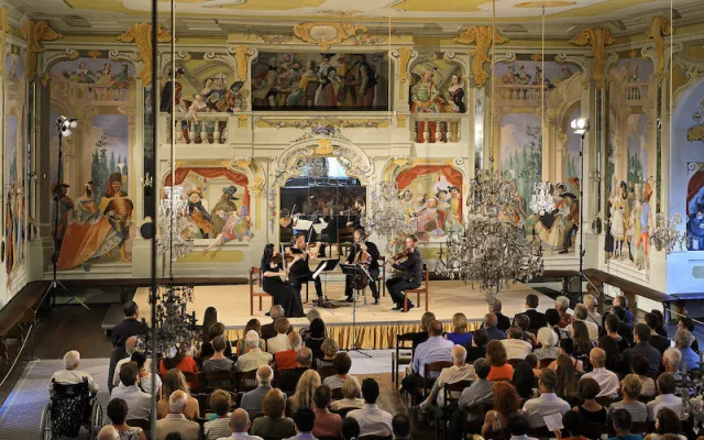 Oblíbený hudební festival v Českém Krumlově zve na atraktivní koncertní a doprovodný program
