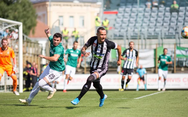 Čolič vystřelil Dynamu remízu s Jabloncem. Jihočeši na domácí vítězství stále čekají
