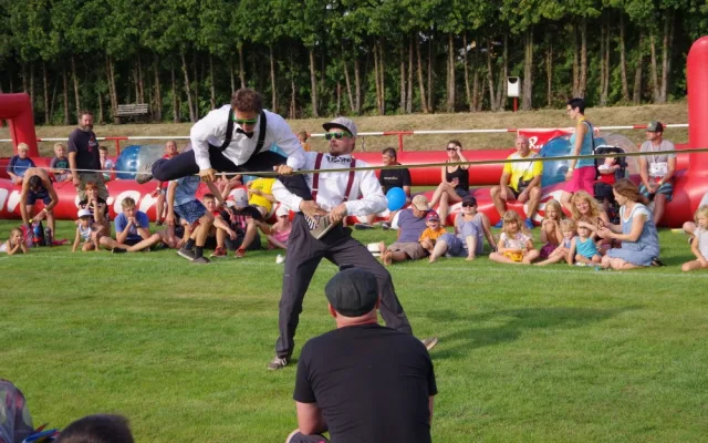Spolek 2/4 připravuje již 7. ročník charitativního a multižánrového festivalu „HOUPAČKA 2019...aneb my vám-vy nám“.
