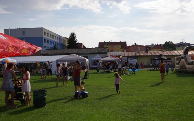 Spolek 2/4 připravuje již 7. ročník charitativního a multižánrového festivalu „HOUPAČKA 2019...aneb my vám-vy nám“.