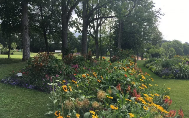 Krásná hornorakouskou výstavu Bio.Garten.Eden se vyplatí navštívit i víckrát. Květiny se obměňují dle sezóny