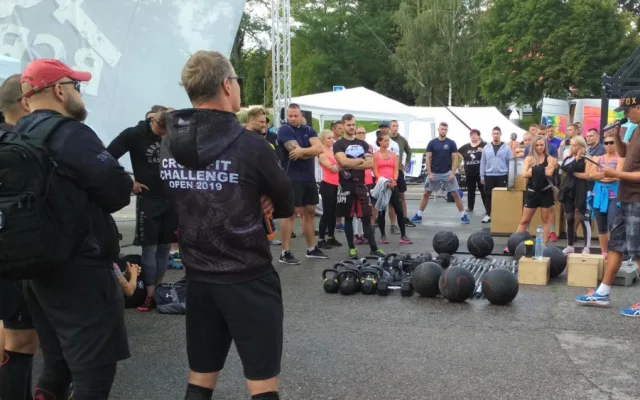 Městská policie poměřila své síly s ochrankou prezidenta i armádou