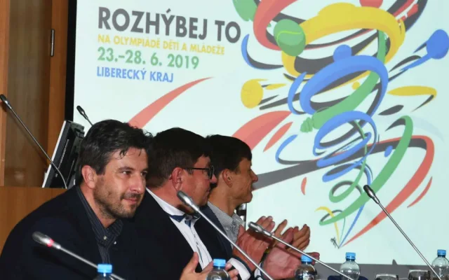 Náměstci hejtmanky poblahopřáli jihočeským sportovcům za devátou letní olympiádu dětí a mládeže