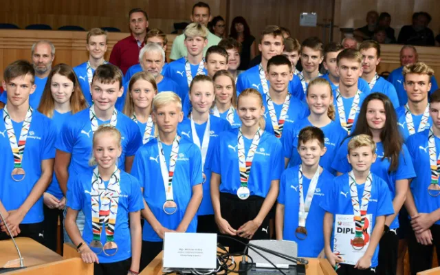 Náměstci hejtmanky poblahopřáli jihočeským sportovcům za devátou letní olympiádu dětí a mládeže
