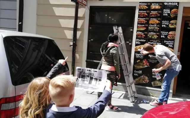 Oblíbený hot dog můžete ochutnat v novém fast foodu Parky's