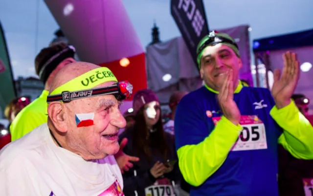 Night Run a Avon běh finišují, běží do Českých Budějovic