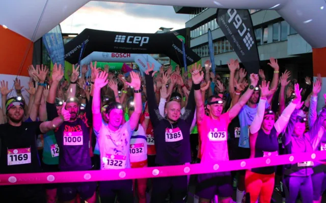 Night Run a Avon běh finišují, běží do Českých Budějovic