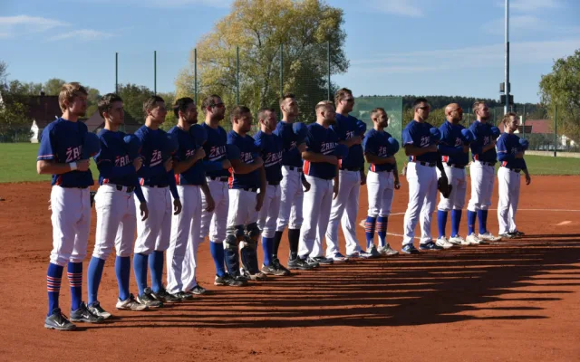 Softbalisté Ledenic vyhráli poprvé v historii českou extraligu.