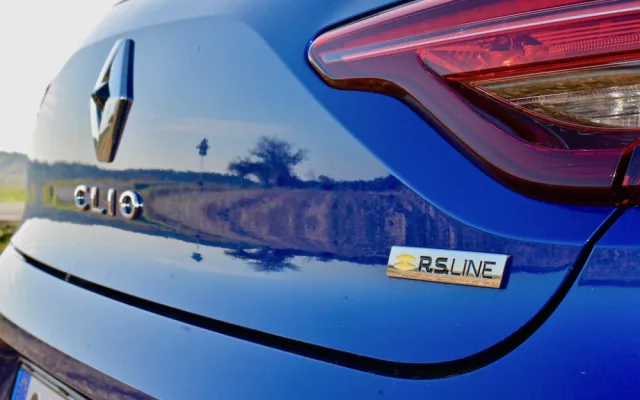 Kompaktní i svižné. Pátá generace Renaultu Clio osloví i sportovně naladěné zájemce.