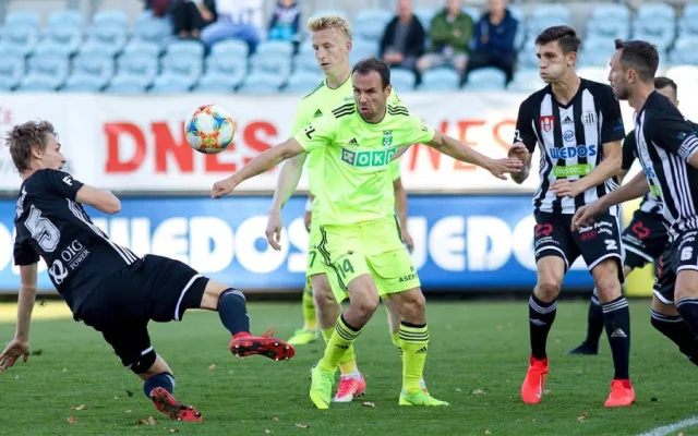 Dynamo nedalo Karviné šanci.