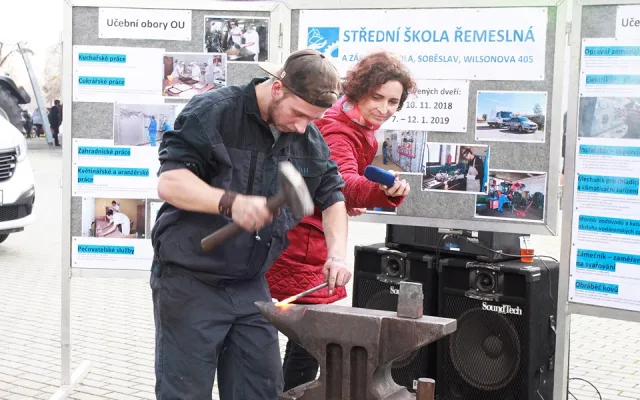Výstava Vzdělání a řemeslo vyvrcholí sobotním programem