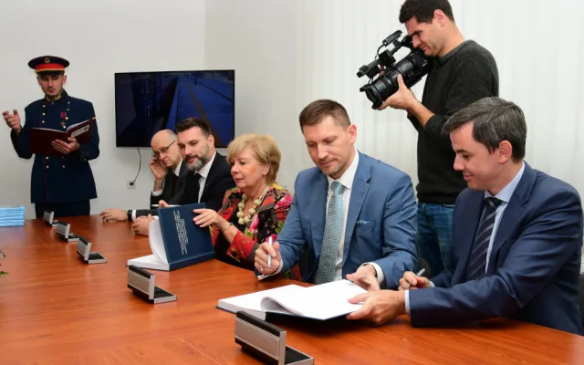 Jihočeský kraj uzavřel s Českými drahami novou smlouvu na deset let