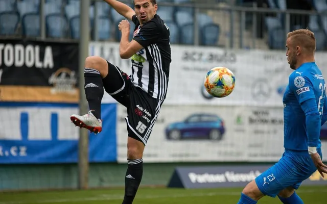Další vítězství. Dynamo porazilo Slovácko 2:0 a vyhrály pátý ligový zápas v řadě.