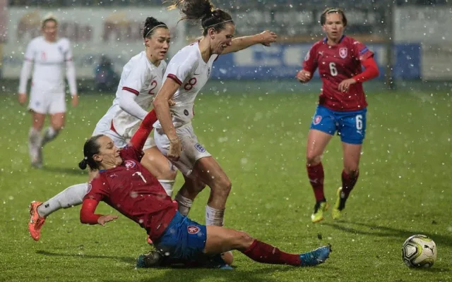 Fotbalistky podlehly v přípravě Angličankám.