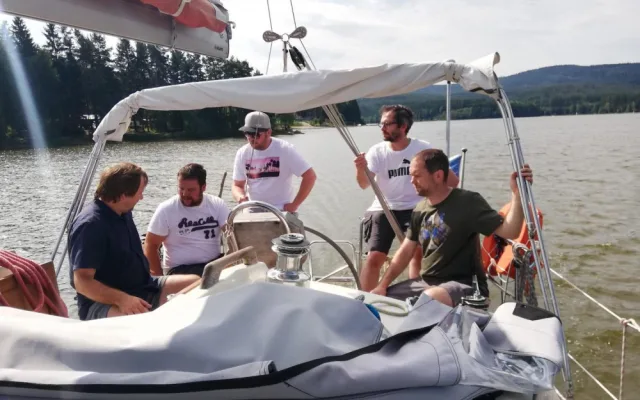 KWS_VMP_praktická část na plachetnici na Lipně