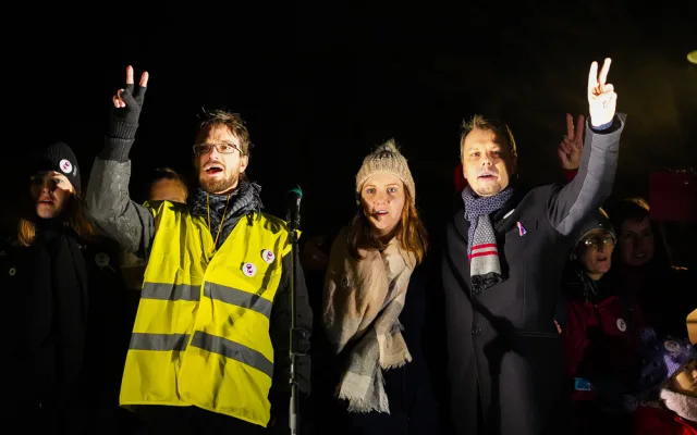 Protest-02
