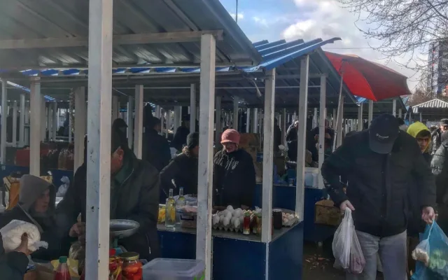 DRBNA NA CESTÁCH: Mitrovica - město rozdělené mostem i národní hrdostí
