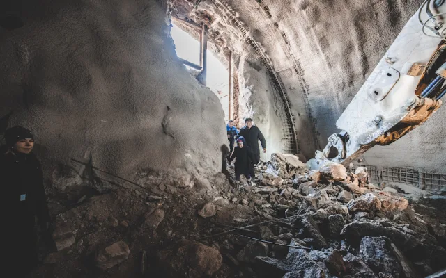 VIDEO: Skončila prorážka tunelu Deboreč, zkrátí se jízdní doba vlaků z Prahy na jih Čech