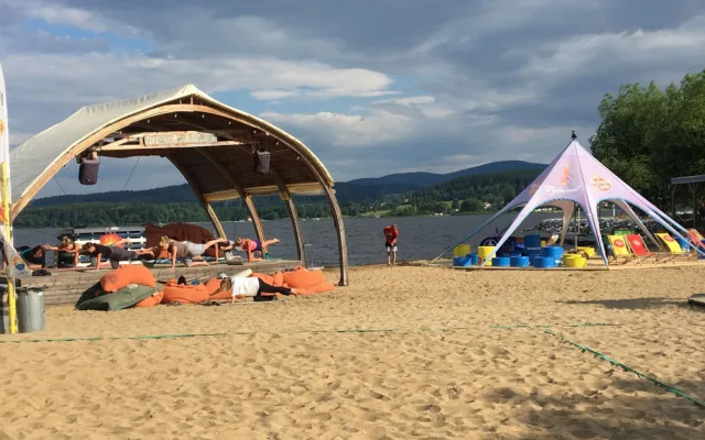 David Neumann z pláže Windy Point v Černé v Pošumaví: Alfou a omegou je pro nás pohodová atmosféra, na které stavíme