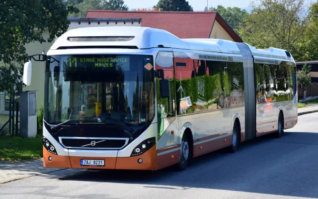 Dopravní podnik koupil hybridní autobus Volvo 7900LAH