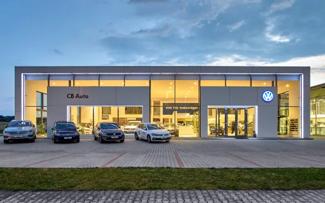 Čekání na slevy by se u aut nemuselo vyplatit
