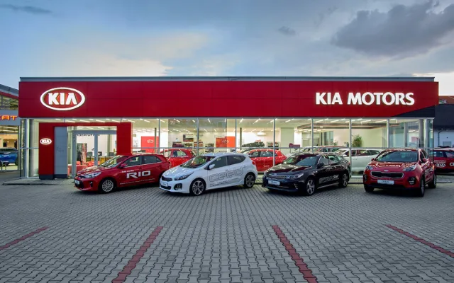Čekání na slevy by se u aut nemuselo vyplatit