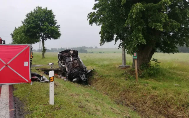 Na Táborsku se stala tragická dopravní nehoda, na místě zemřel starší řidič