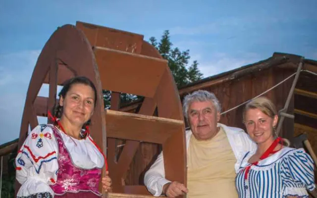 Zoo Hluboká opět chystá Večerní pohádkovou zoo. Šípková Růženka, lesní víly nebo loupežníci