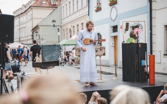 FOTO: Festival Město lidem, lidé městu oživil Budějce. Nechyběly koncerty, módní přehlídky i kreativní dílny