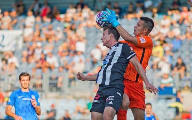 Liberec byl na jihu Čech šťastnějším. Dynamo padlo i díky bizarní brance 0:2