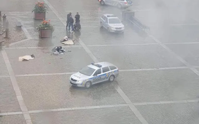 Prymulo vyhul koně. Fanoušci Dynama protestovali proti vládním opatřením.