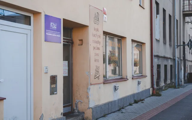 Epidemie žloutenky na jihu Čech má další nakažené. Původ nákazy je v kantýně u nádraží