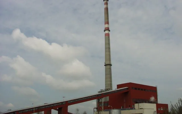 Z výtopny Vráto zůstane jen komín. Nejvyšší stavba ve městě bude sloužit čisté energii