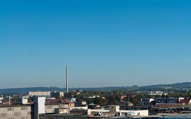 Z výtopny Vráto zůstane jen komín. Nejvyšší stavba ve městě bude sloužit čisté energii