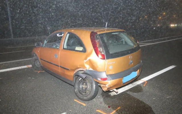 Nepochopitelný manévr na okraji Budějc. Řidič se na frekventovaném tahu začal otáčet do protisměru.