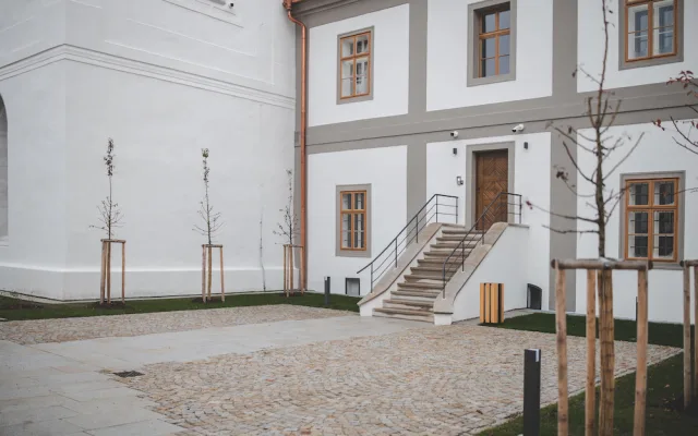 V budějckém klášteře skončila největší obnova od roku 1723. Zahrada se má víc otevřít lidem