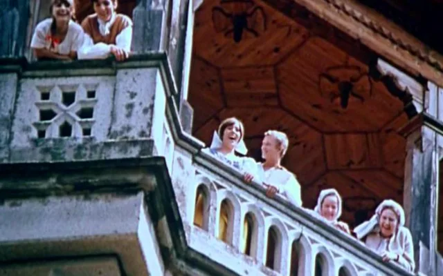 Šíleně smutná princezna na jihu Čech. Filmaře tehdy zaujal zámek Blatná.