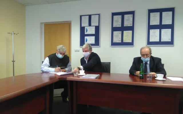Jihostroj jede naplno. V letošním roce zvyšuje tarifní mzdy minimálně o deset procent