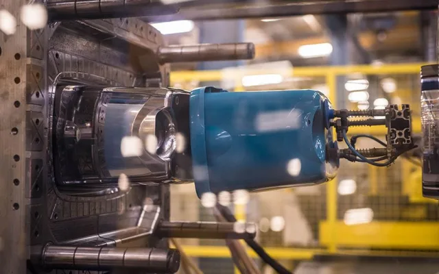 Stabilní zaměstnání, třináctý plat a řada benefitů. Leifheit shání mechaniky vstřikolisů