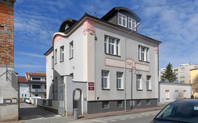 České Budějovice objektivem Milana Bindera a perem Martina Maršíka: Tužky s čtyřlístkem