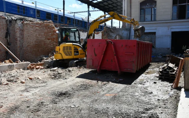 Tempo rekonstrukce budějckého nádraží se zrychlilo. Hotovo bude za dva roky