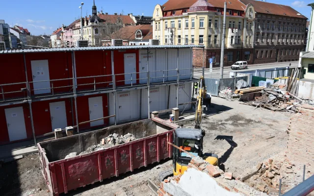 Tempo rekonstrukce budějckého nádraží se zrychlilo. Hotovo bude za dva roky