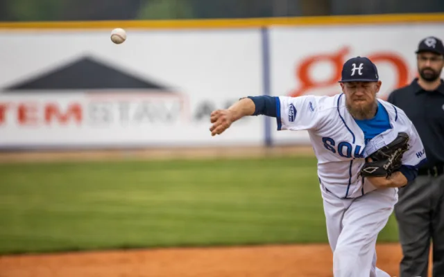 Martin Mužík trefil dva homeruny, Hlubočtí si před TOP 6 upevnili druhé místo a zvedli si sebevědomí na pálce