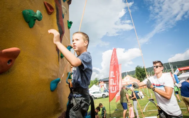 Prodloužená jízda. Jubilejní Lipno Sport Fest nabídne delší program i více sportovních zážitků