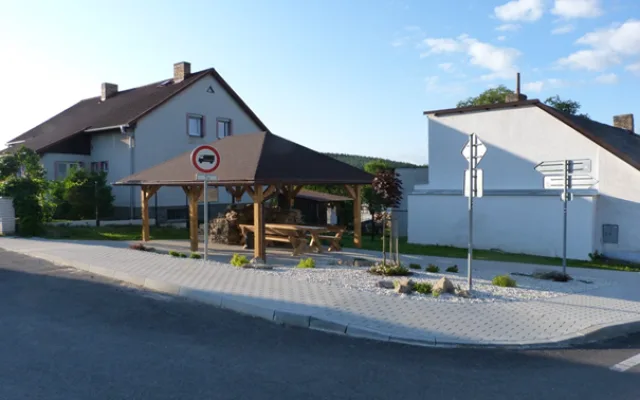 Odpočinkové místo ve Svaté Maří.